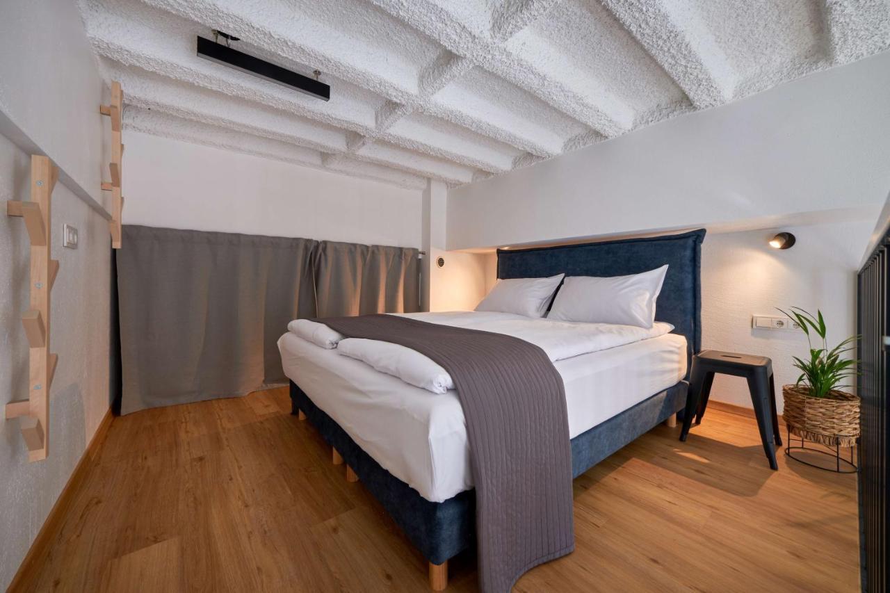 Queen Barbora Central Lofts Kaunas Dış mekan fotoğraf
